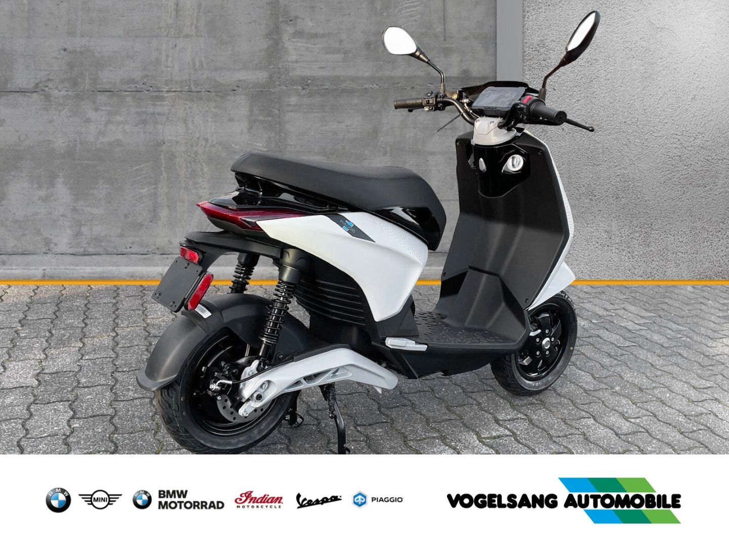 Fahrzeugabbildung Piaggio 1 Modell 2022, LCD-Display, Keyless Ride, Voll-L