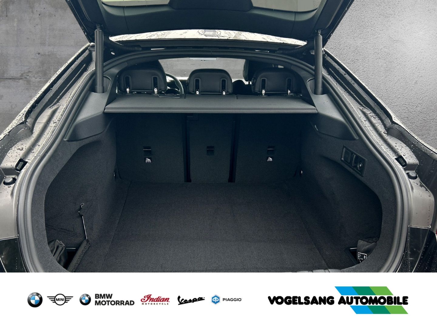 Fahrzeugabbildung BMW 430 i xDrive Gran Coupe M Sport Pro Sportpaket A