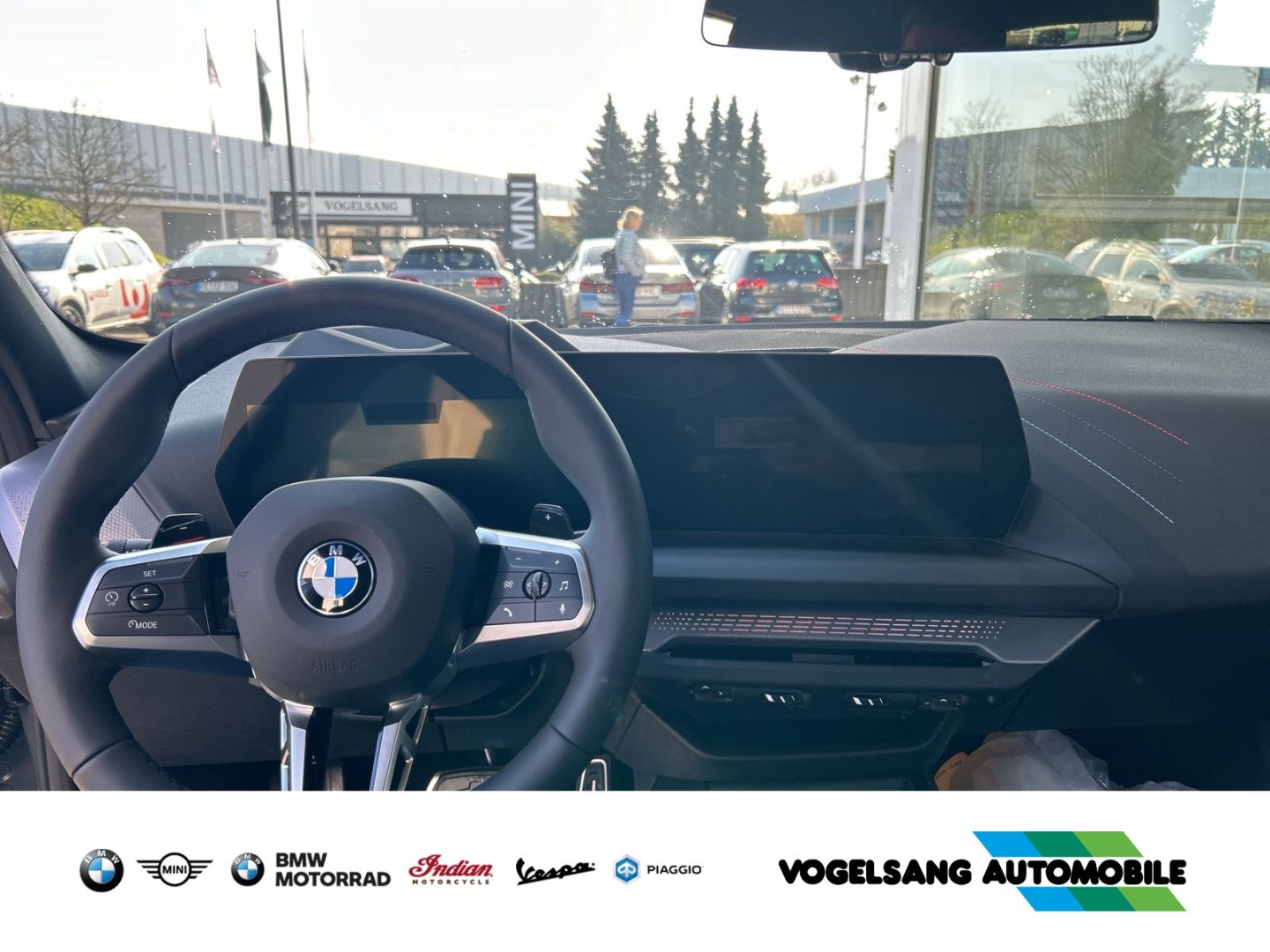 Fahrzeugabbildung BMW 120 i M Sport Park-Assistent Sportpaket Head-Up