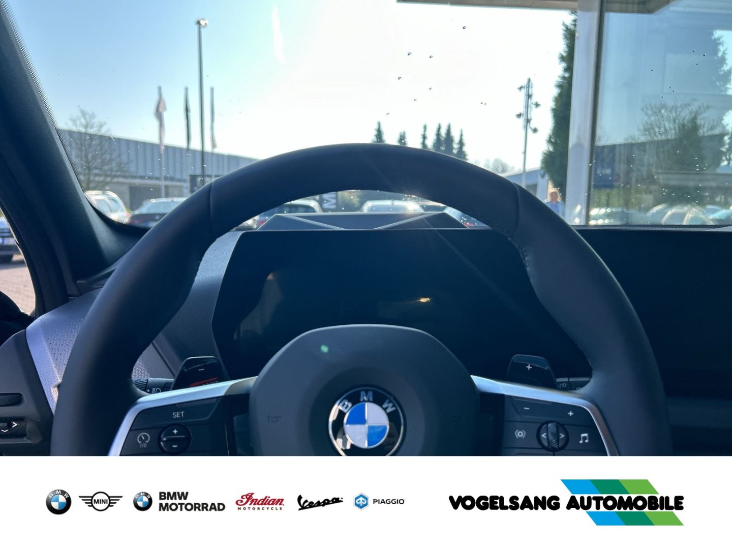 Fahrzeugabbildung BMW 120 i M Sport Park-Assistent Sportpaket Head-Up