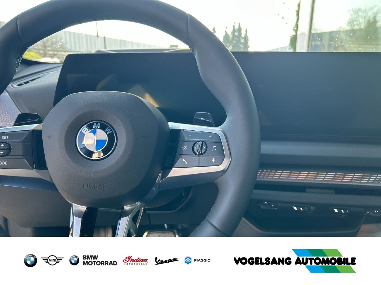 Fahrzeugabbildung BMW 120 i M Sport Park-Assistent Sportpaket Head-Up