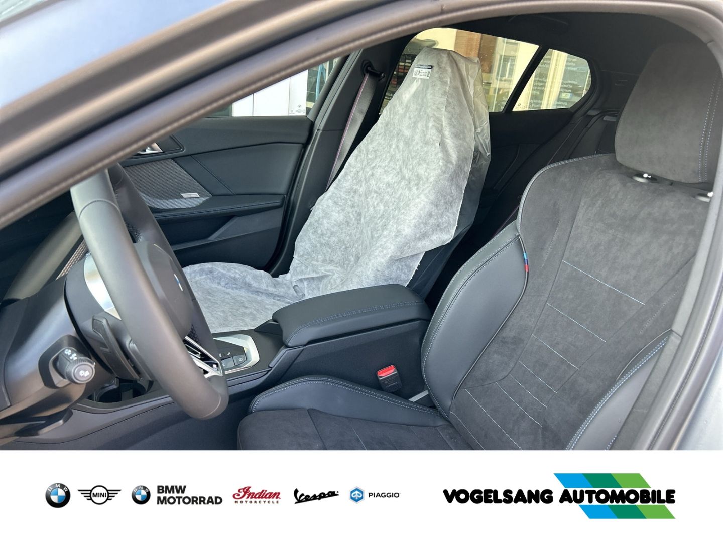 Fahrzeugabbildung BMW 120 i M Sport Park-Assistent Sportpaket Head-Up