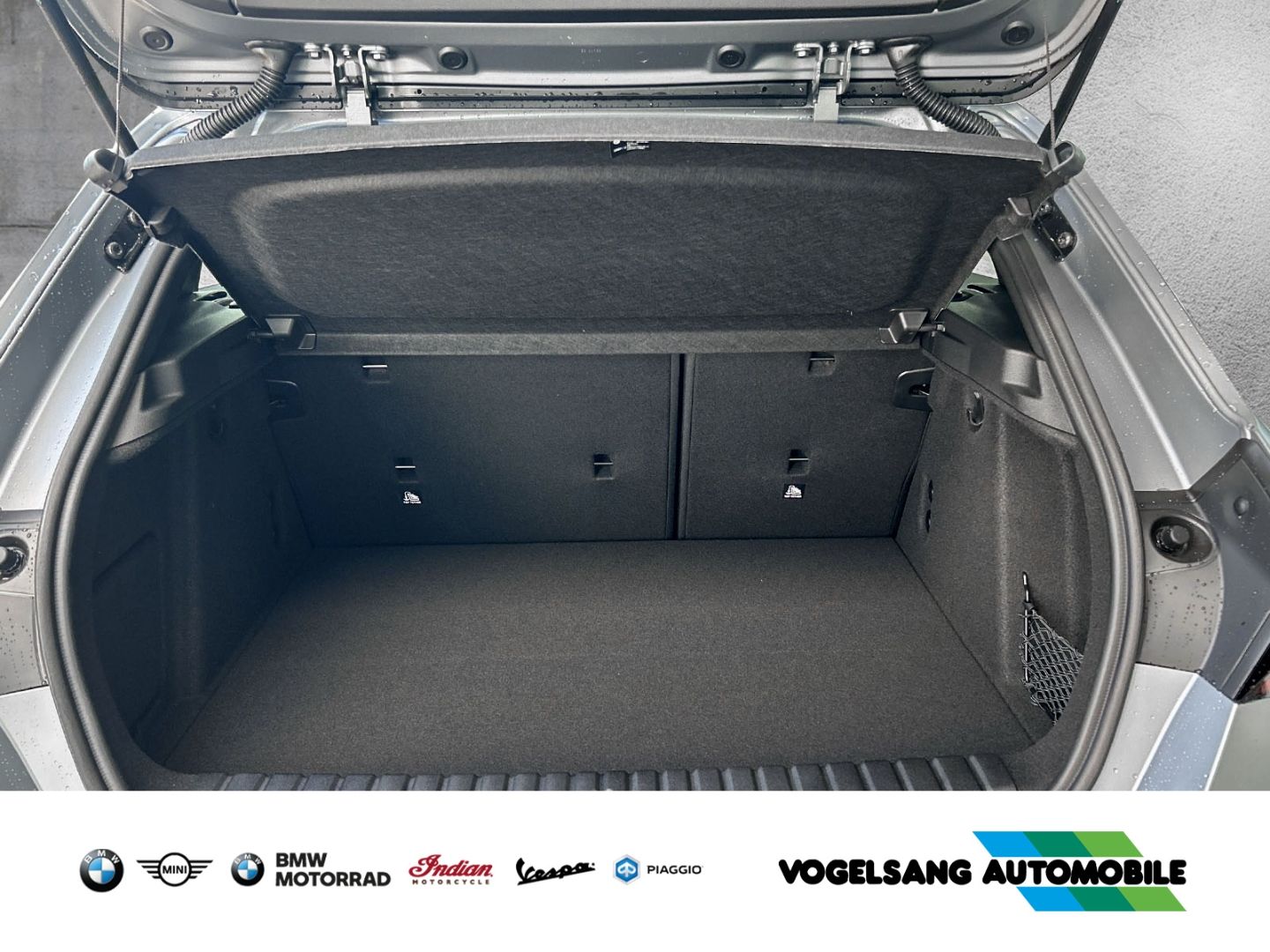 Fahrzeugabbildung BMW 120 i M Sport Park-Assistent Sportpaket Head-Up