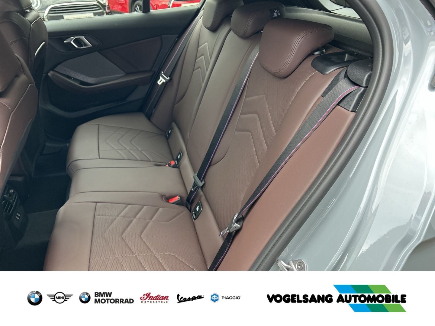 Fahrzeugabbildung BMW 123 i XDRIVE Sportpaket Head-Up AHK-abnehmbar