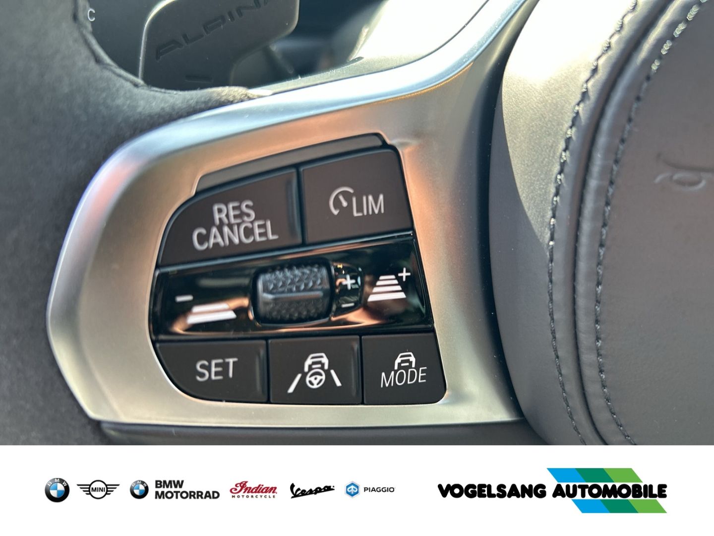 Fahrzeugabbildung ALPINA D3 S,xDrive,Touring,Panodach,AHK,H&KSound,HUD,RF