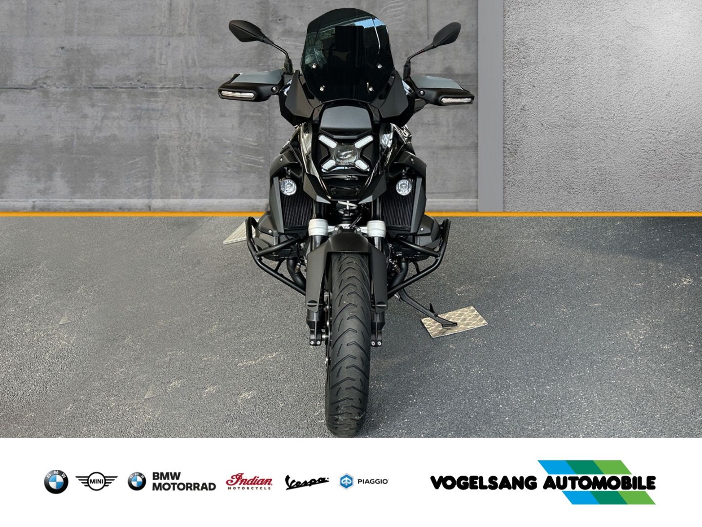 Fahrzeugabbildung BMW R 1300 GS Triple Black, Dynamik-Paket, Innovatio
