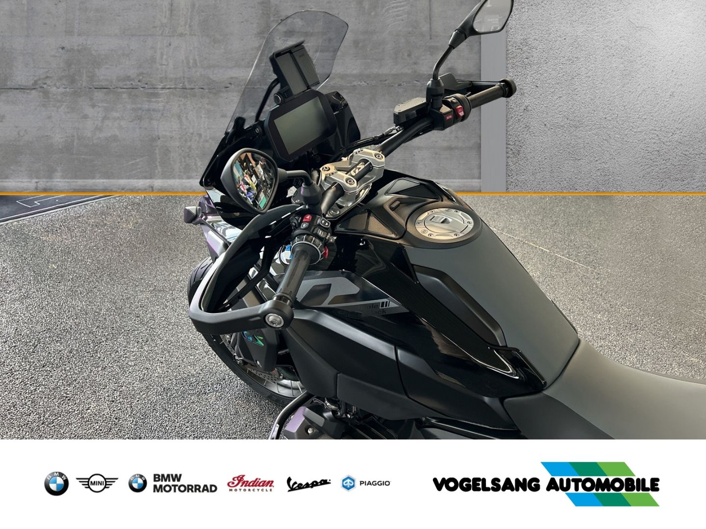 Fahrzeugabbildung BMW R 1300 GS Triple Black, Dynamik-Paket, Innovatio