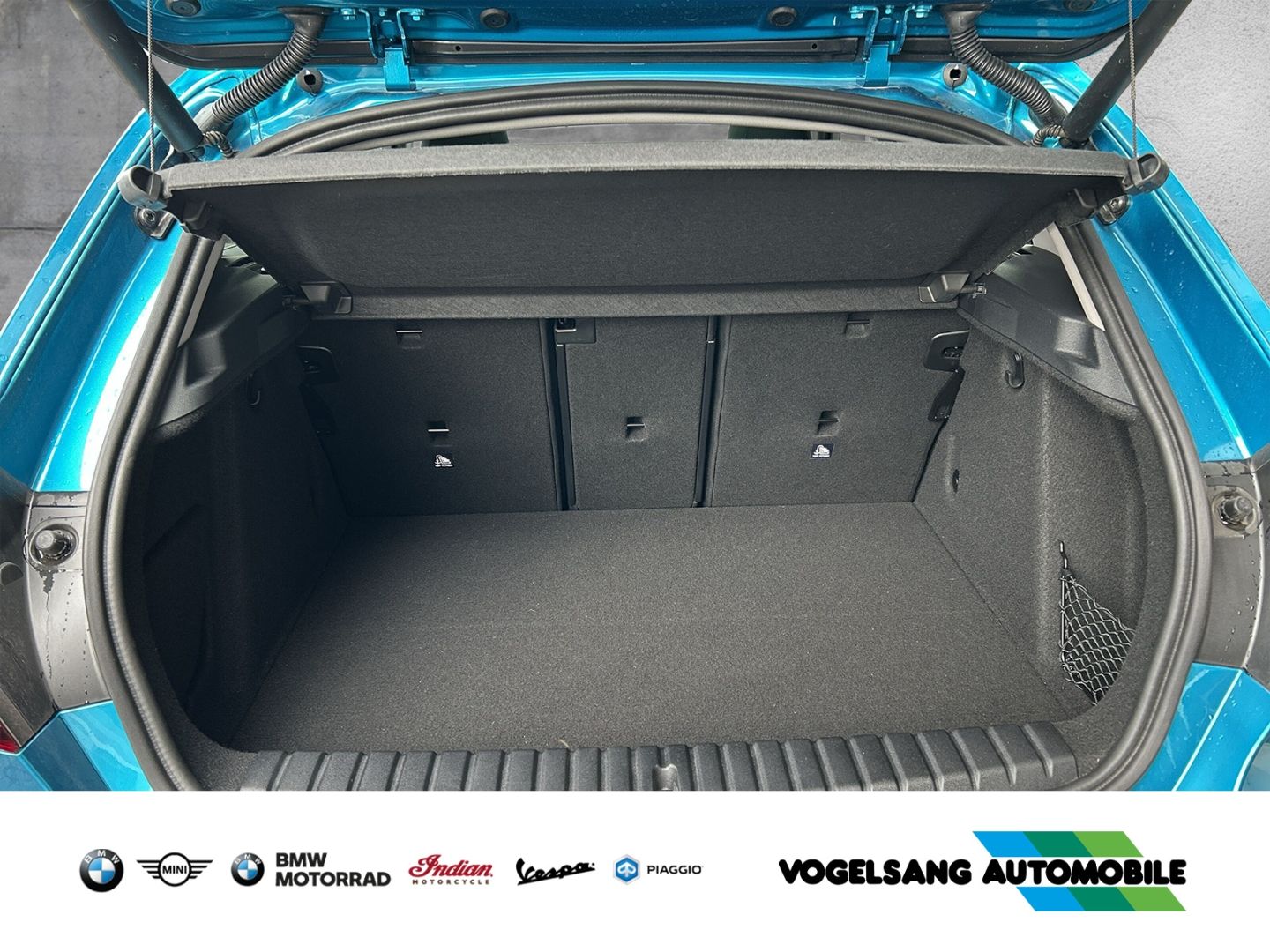 Fahrzeugabbildung BMW 116 i Automatik WLAN Schiebedach LED Navi groß e