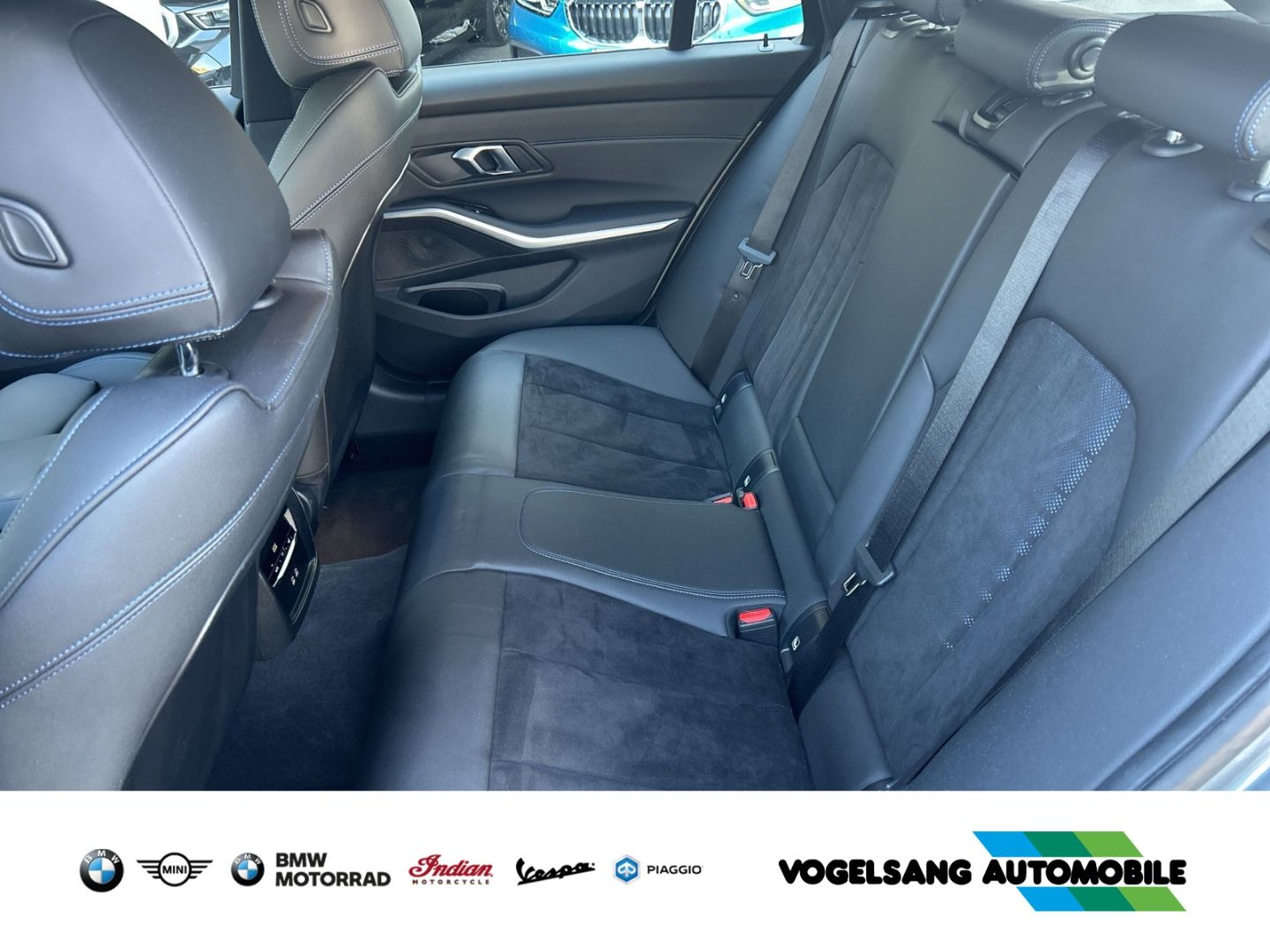 Fahrzeugabbildung BMW 318 iTouring,M Sport,HeadUp,Rückfahrk.,DrivingAs