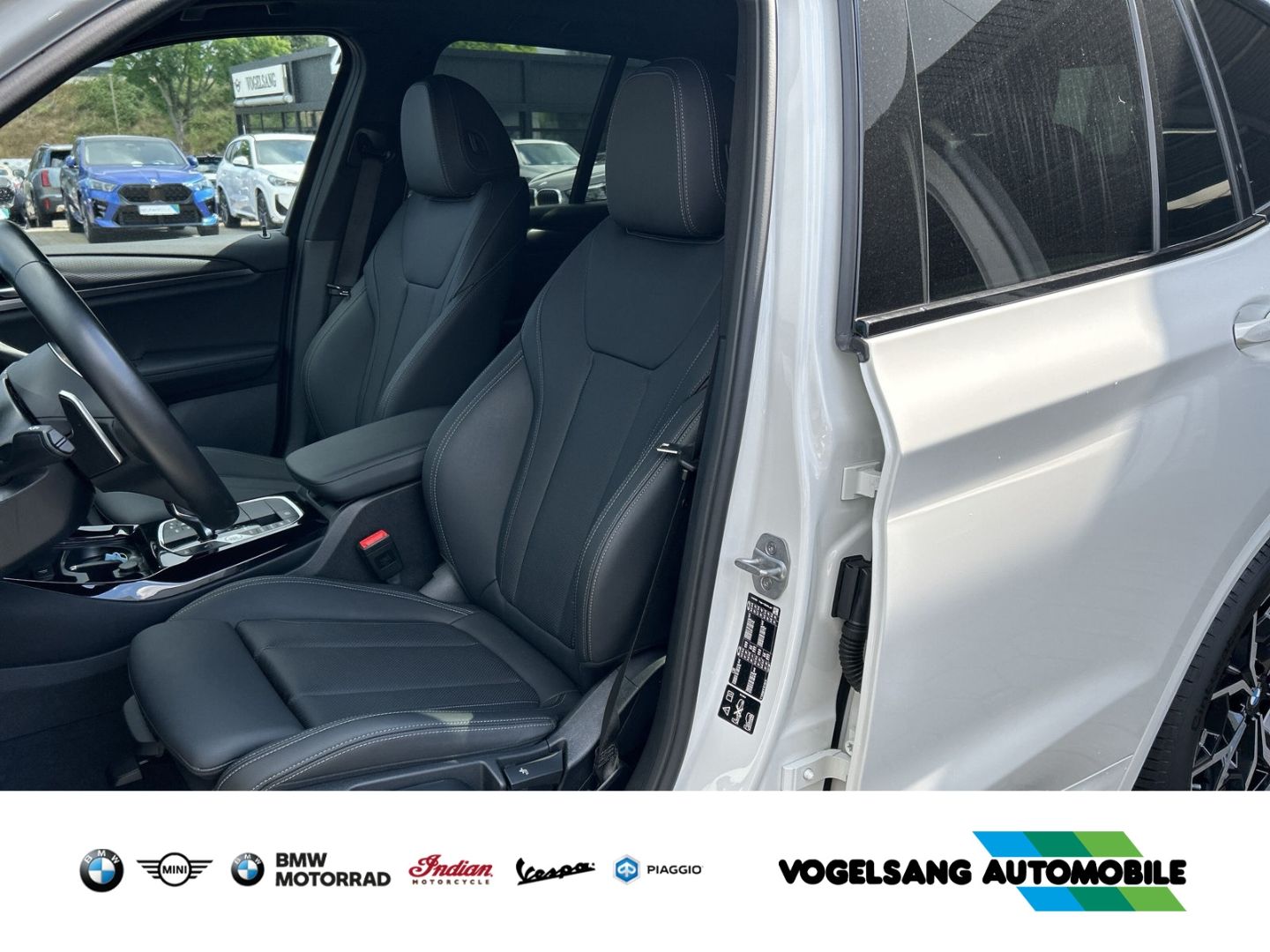 Fahrzeugabbildung BMW X3 20 d M Sport AHK Head-Up HiFi DAB LED