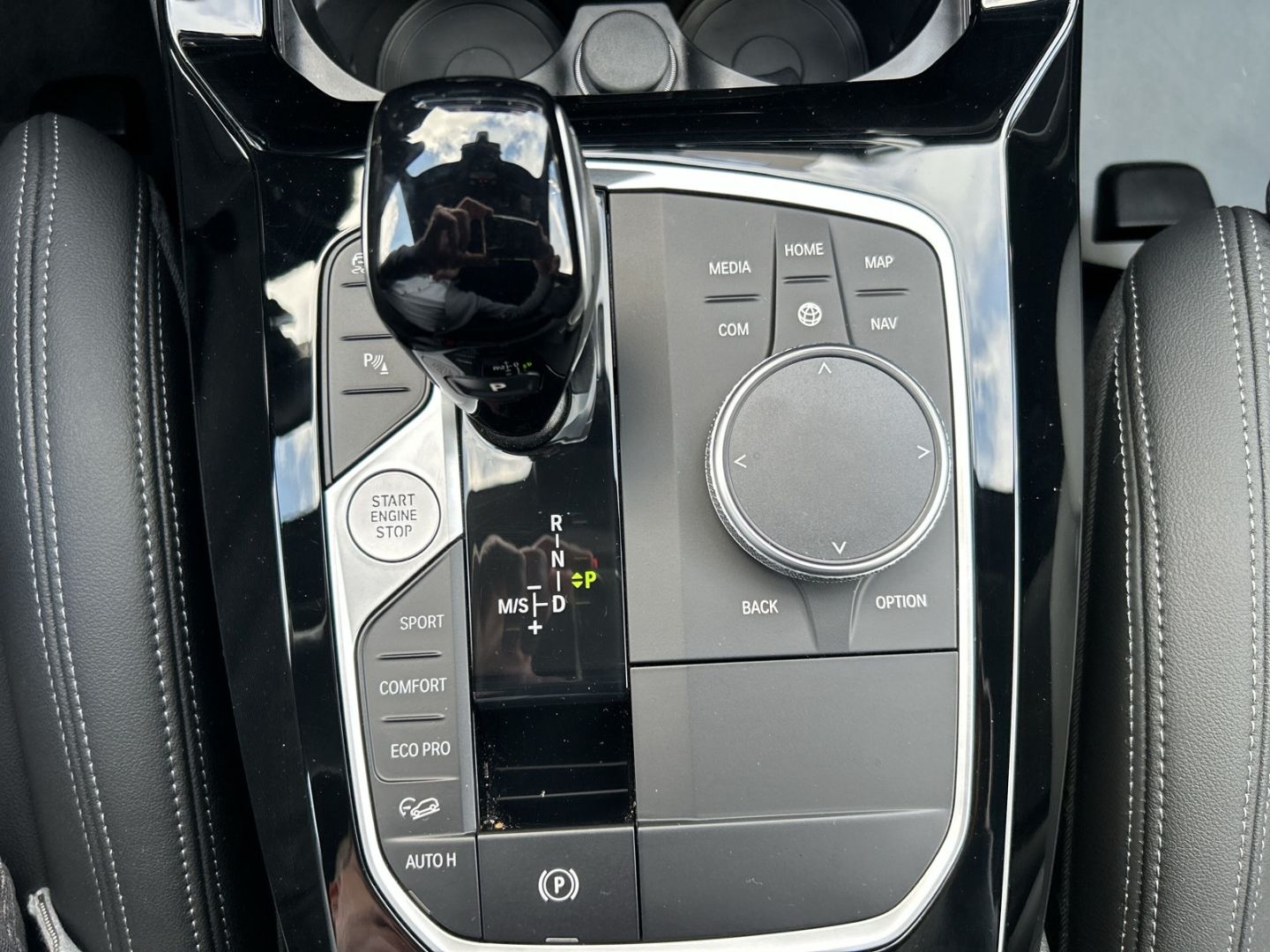 Fahrzeugabbildung BMW X3 20 d M Sport AHK Head-Up HiFi DAB LED