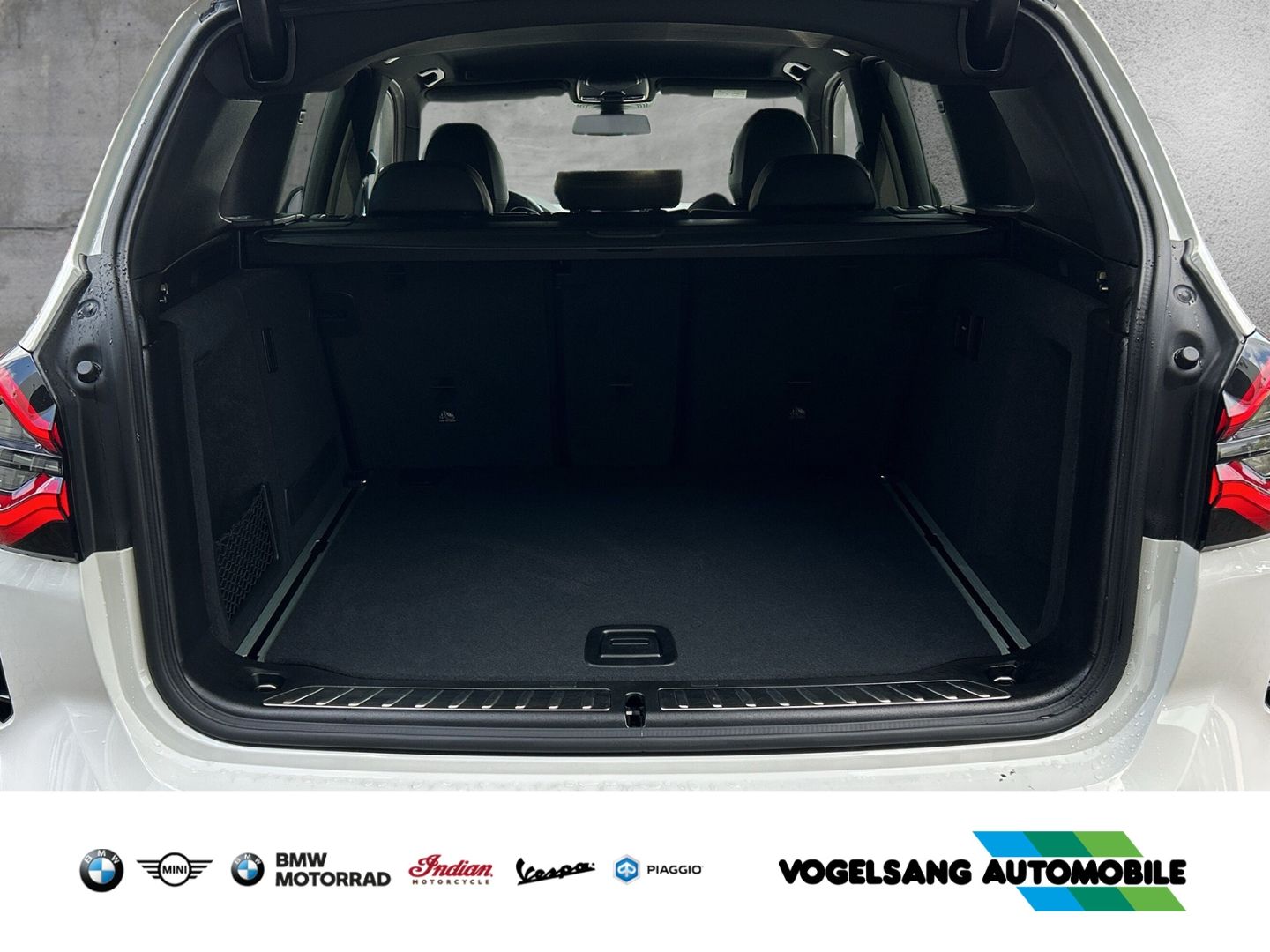 Fahrzeugabbildung BMW X3 20 d M Sport AHK Head-Up HiFi DAB LED