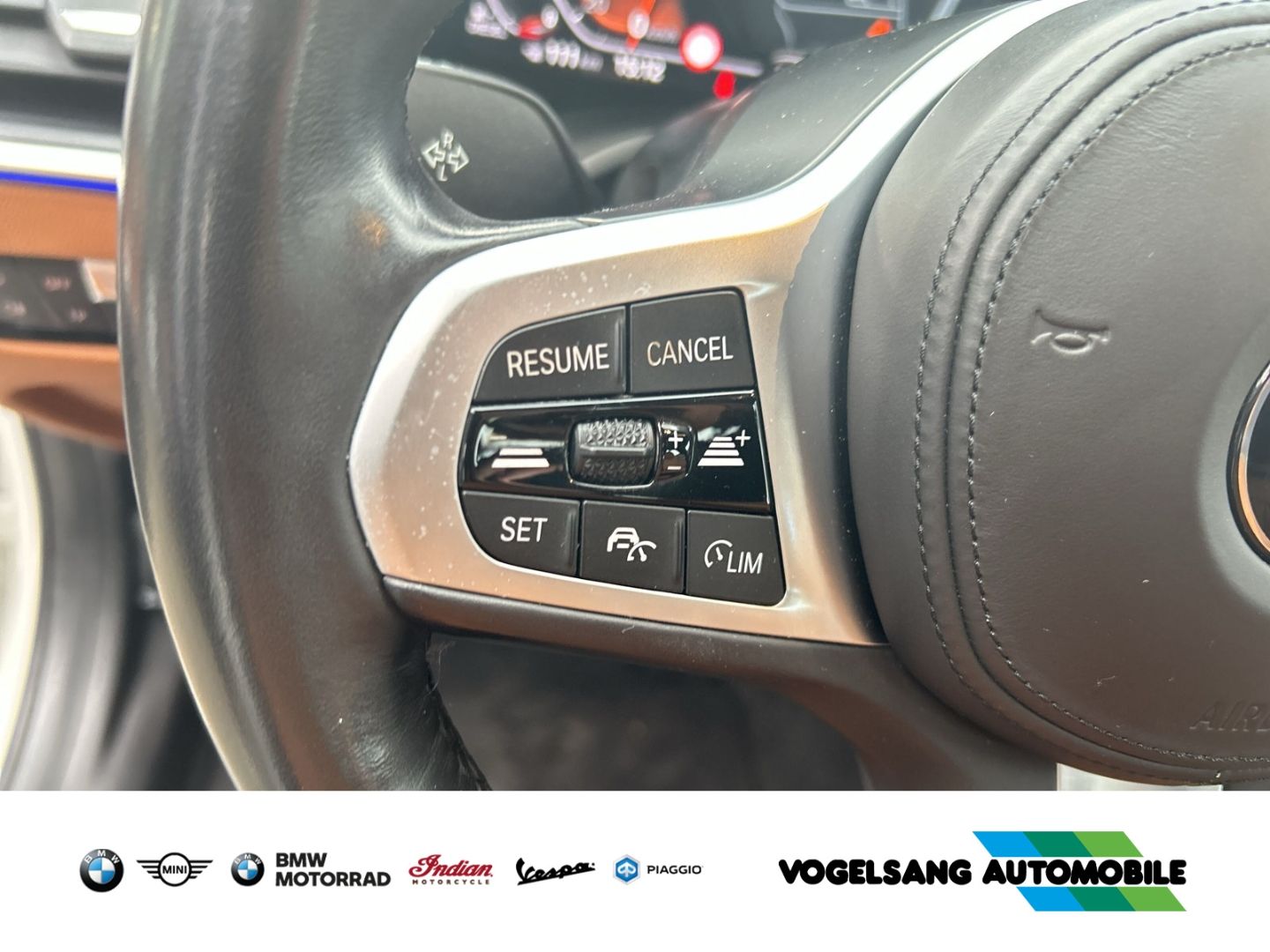 Fahrzeugabbildung BMW 318 dA Touring M Sport 19'LM HiFi Serienfahrwerk