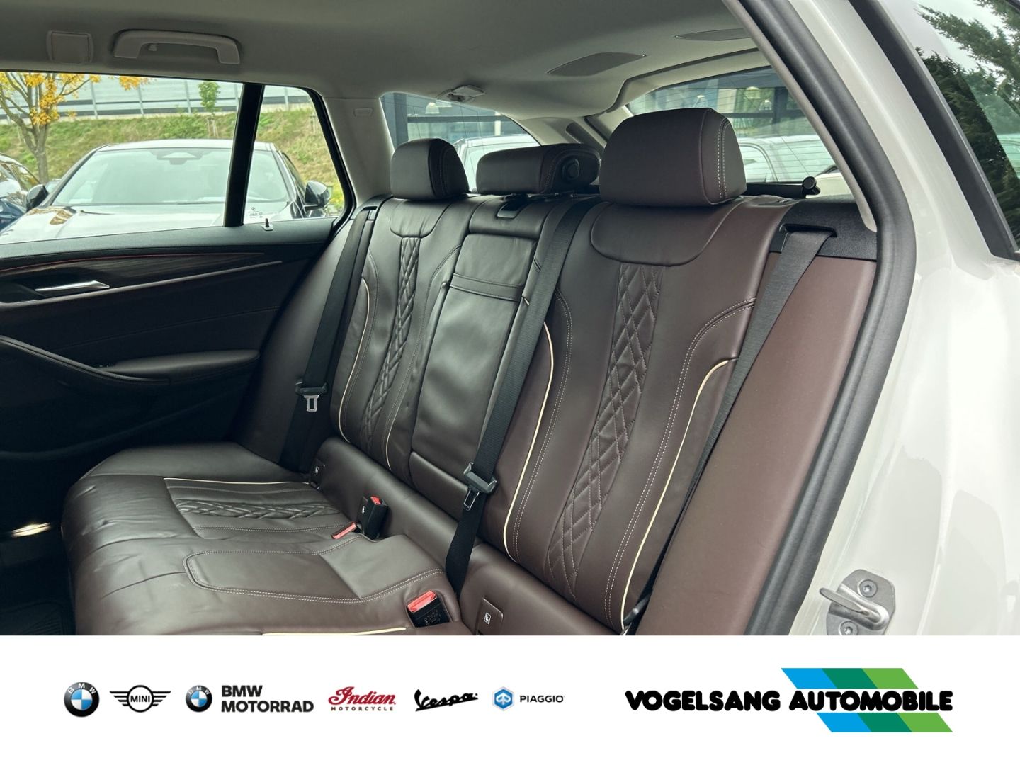 Fahrzeugabbildung BMW 520 dxDriveTouring,Standheizung,Laserlicht,HeadU