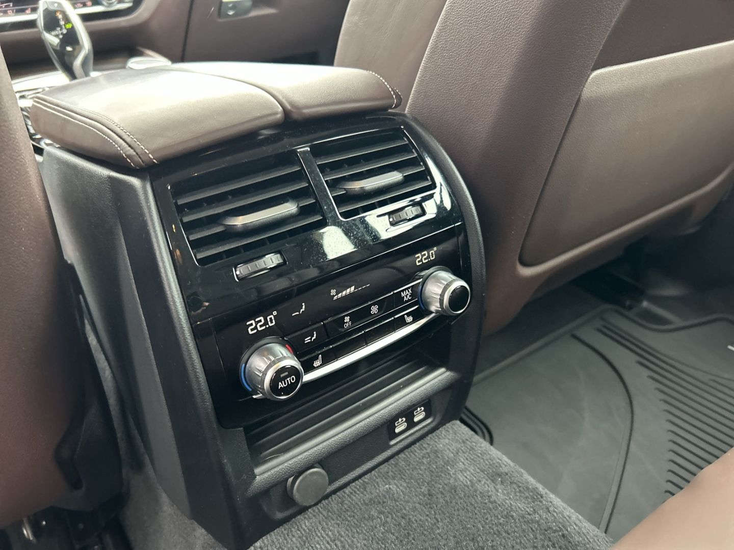 Fahrzeugabbildung BMW 520 dxDriveTouring,Standheizung,Laserlicht,HeadU