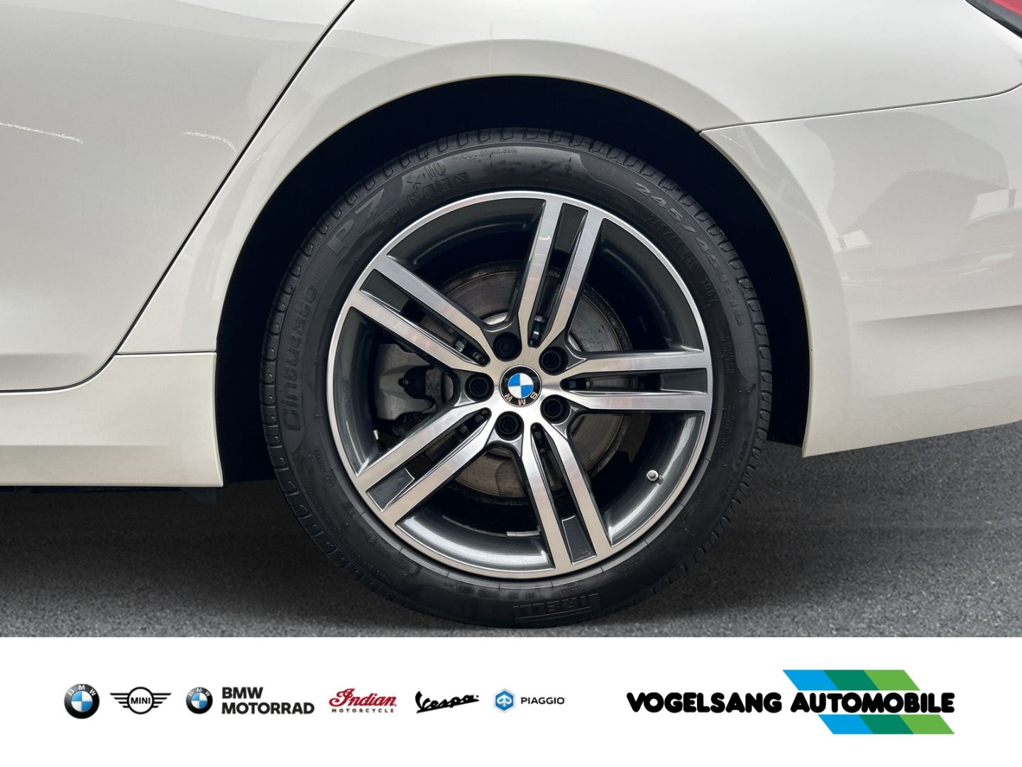 Fahrzeugabbildung BMW 520 dxDriveTouring,Standheizung,Laserlicht,HeadU