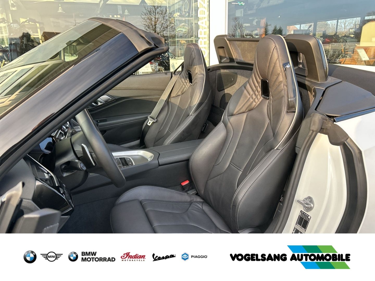 Fahrzeugabbildung BMW Z4 M40i HeadUp,H&KSound,LMFelge19''schwarz,LEDSc