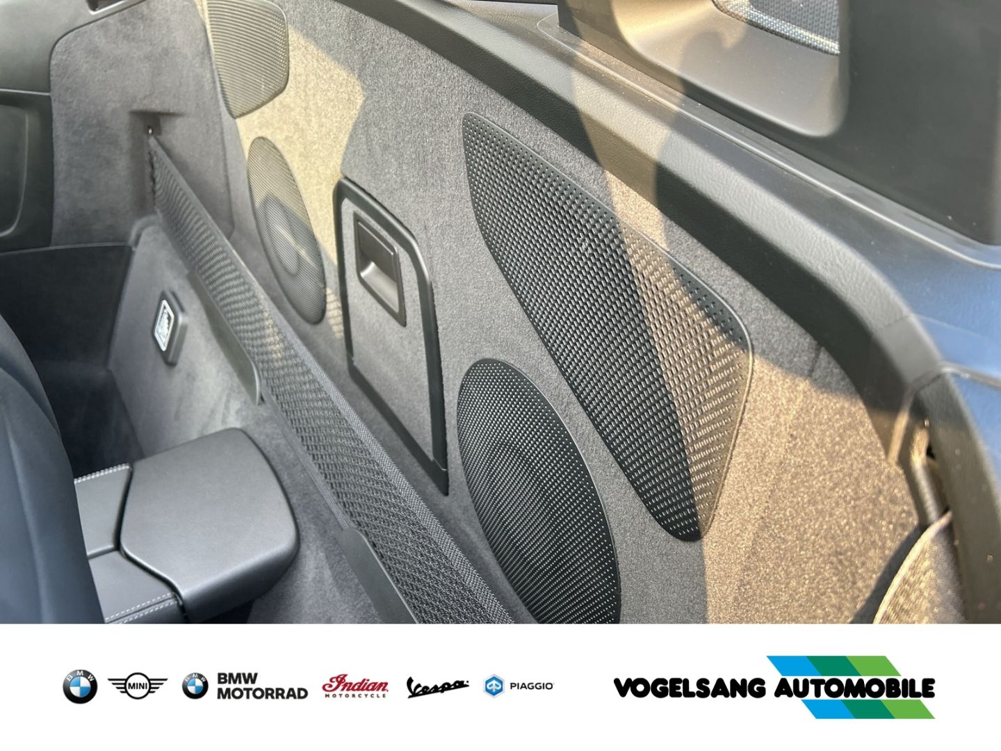 Fahrzeugabbildung BMW Z4 M40i HeadUp,H&KSound,LMFelge19''schwarz,LEDSc