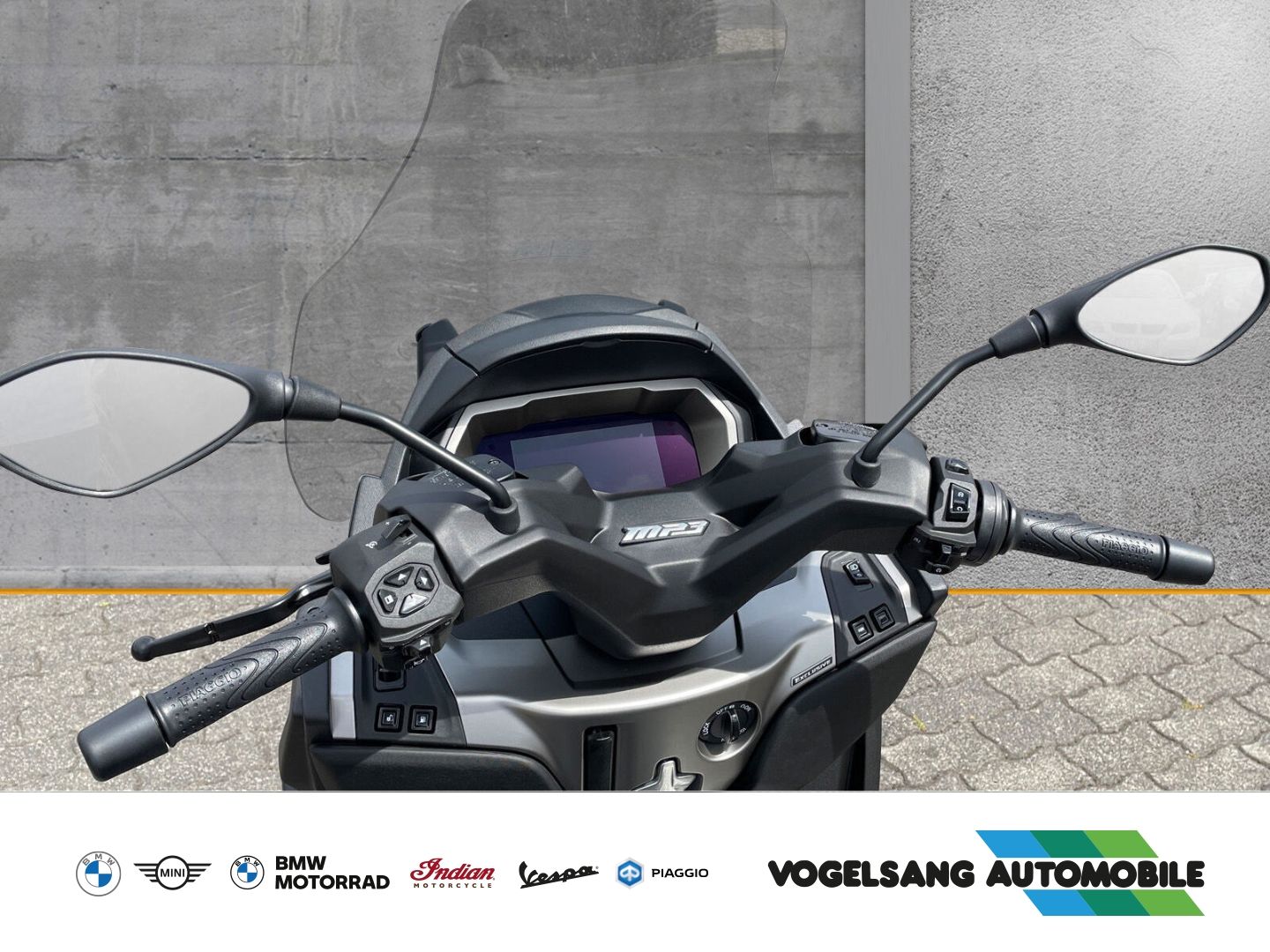 Fahrzeugabbildung Piaggio MP3 530 Exclusive, Rückfahrhilfe / Kamera, Tempo